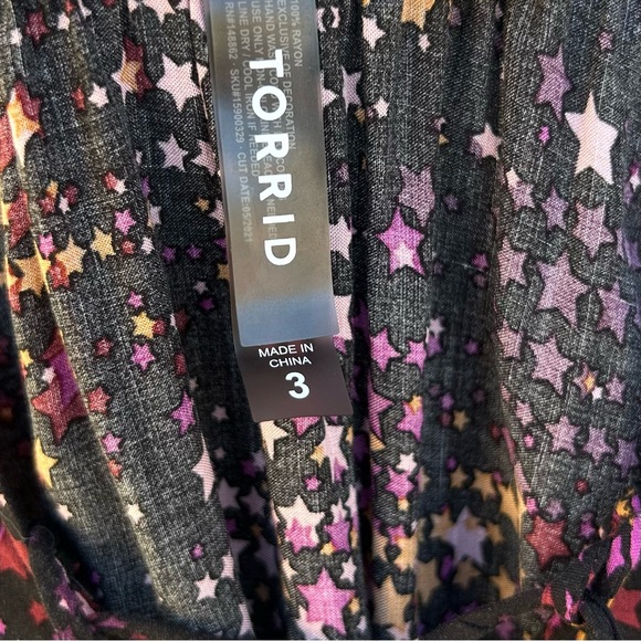 Torrid Mini Crepe Cold Shoulder Cover Up Dress Plus Size 3X Stars Print Tunic - Picture 6 of 13